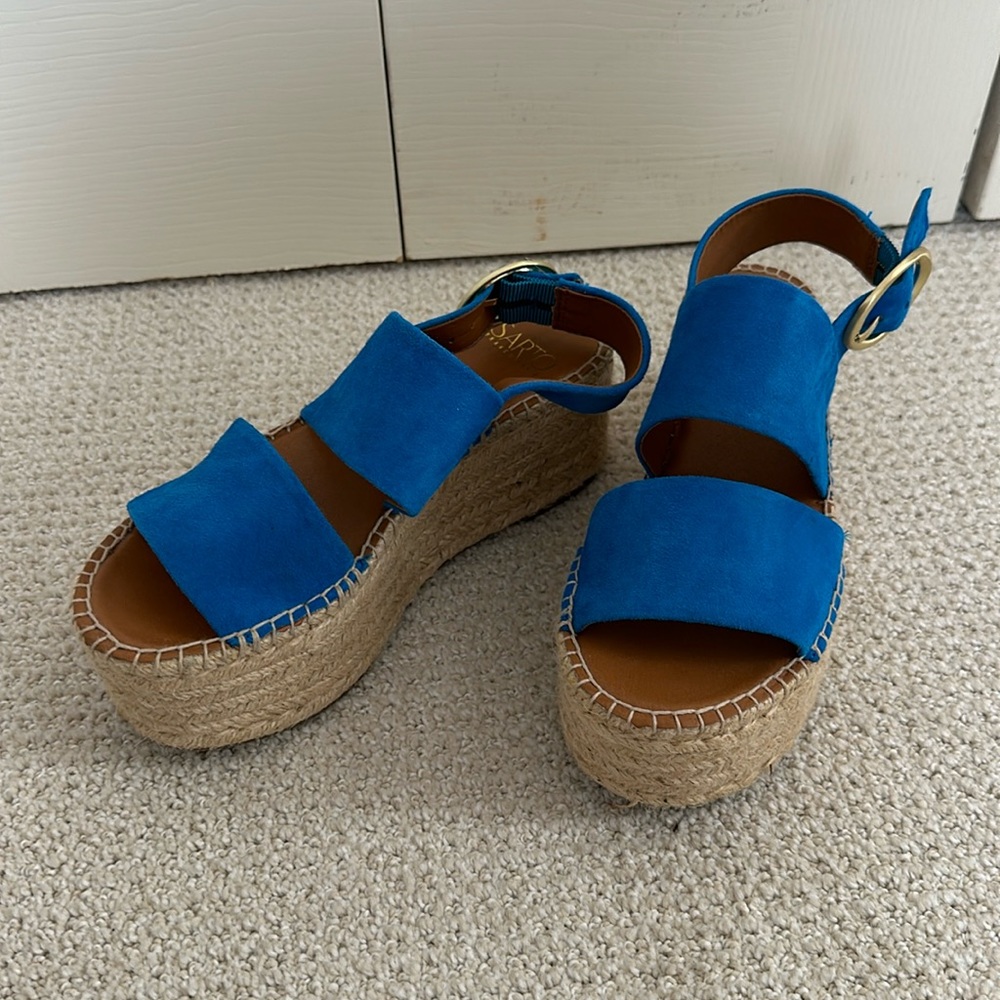 Franco Sarto women’s blue wedges- never worn- size 6.5